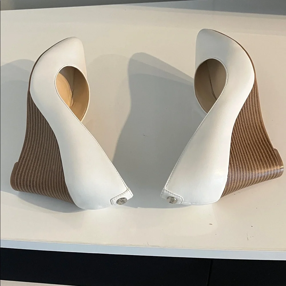 Nine West Women's White Wedges‎